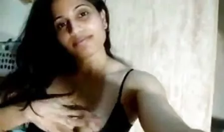 Ariadne در یک صحنه کم عمق با یک قطره بکن بکن فیلم از جاز داغ توسط همه