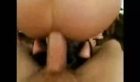 سبزه خیره پخش فیلم سکسی بکن بکن کننده ماندگار, در معرض teases کمرنگ